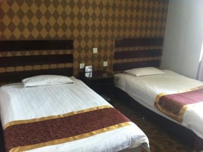 Xinhang Hotel Урумчи Экстерьер фото
