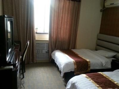 Xinhang Hotel Урумчи Экстерьер фото